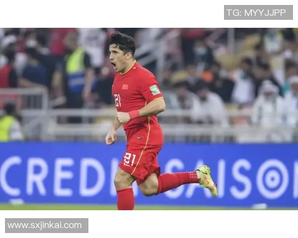 探寻张强的足球人生深度对话与成长历程的精彩瞬间 探寻张强的足球人生深度对话与成长历程的精彩瞬间